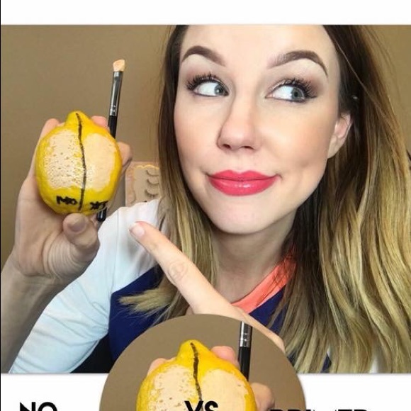 Glorious Touch Primer - Picture 2 of 2